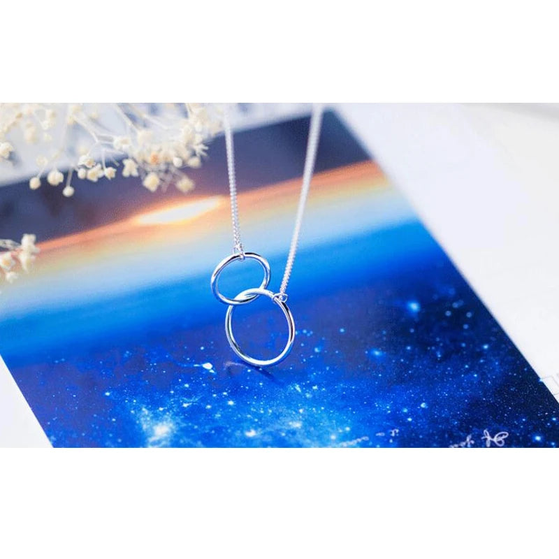 Double Circle Interlock Clavicle Short Necklace