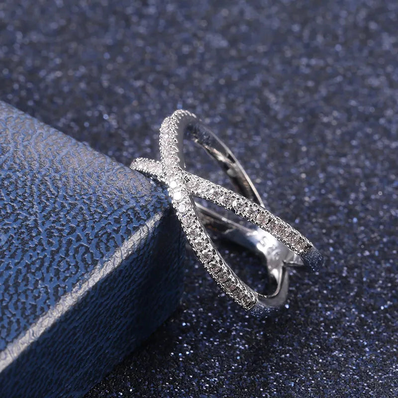 Huitan Luxury Cross X Shape Women Engagement Ring Full Paved CZ Stone Silver Color Elegant Simple Female Jewelry Ring Hot Sale