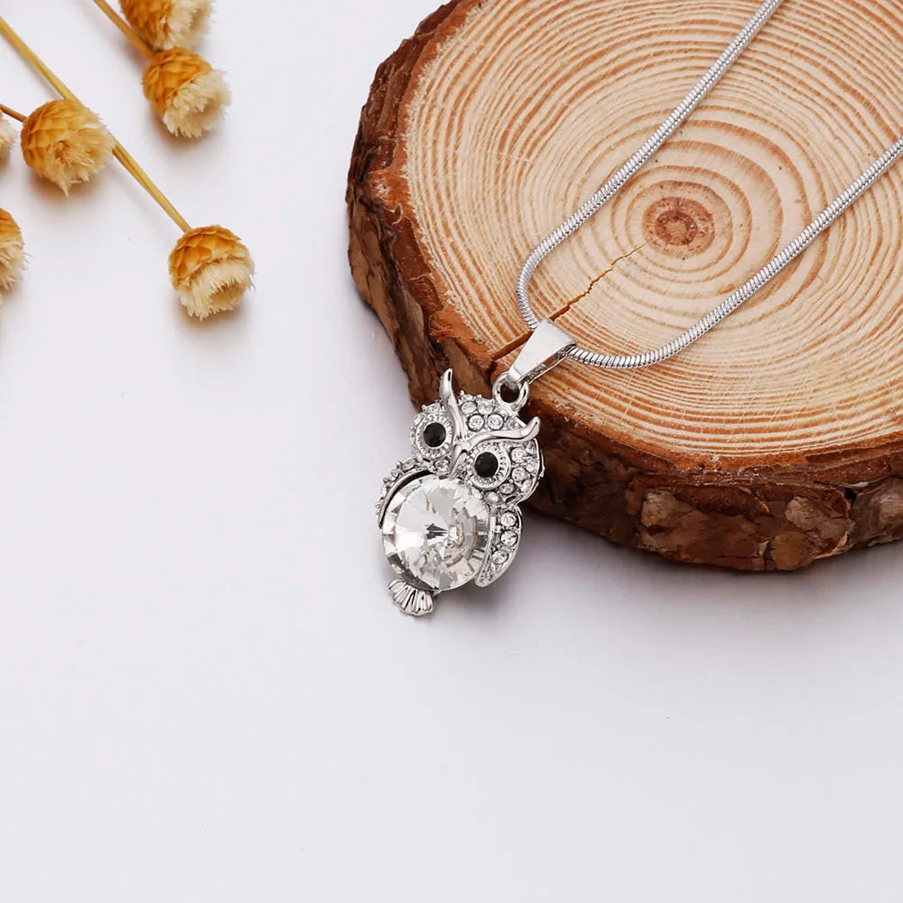 Silvery Samll Owl Necklace Pendant For