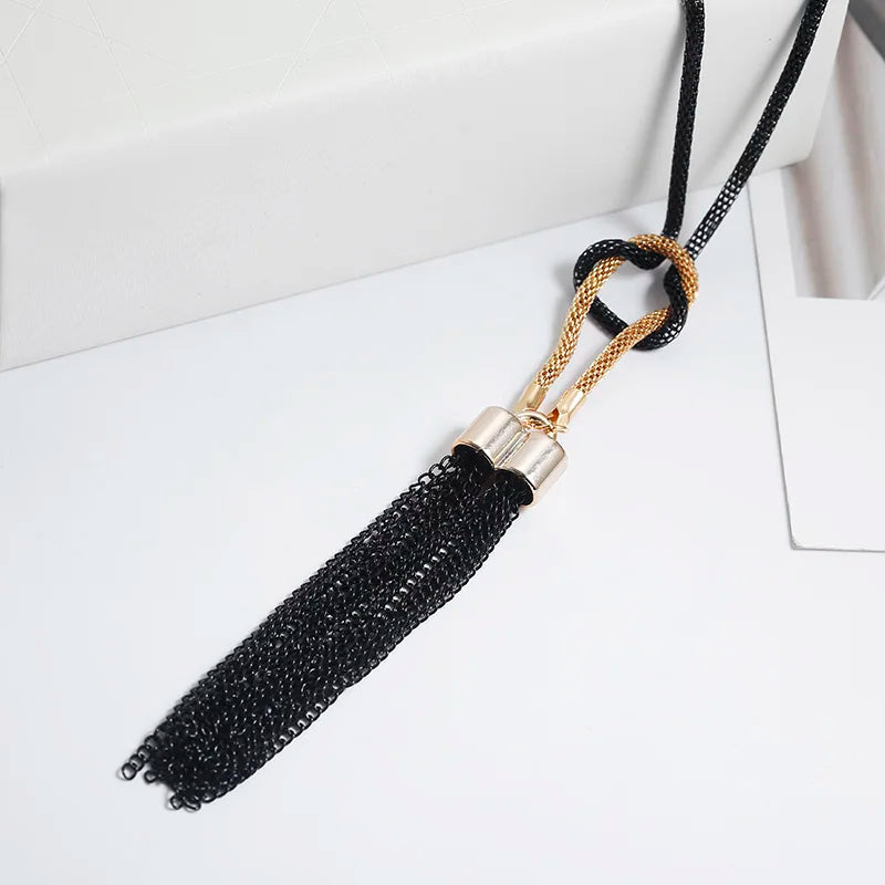 Trendy Black Female Pendant Necklace