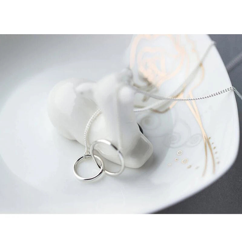 Double Circle Interlock Clavicle Short Necklace