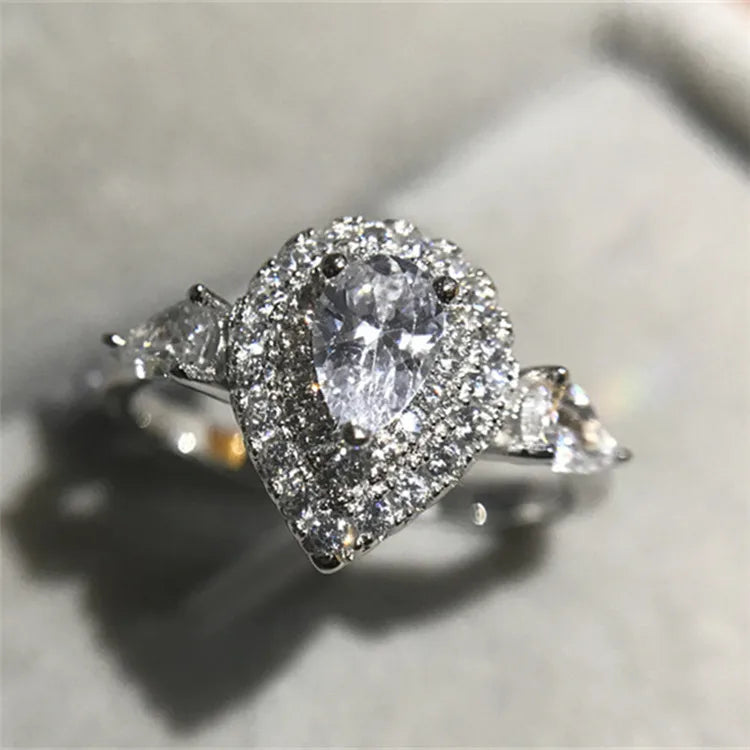 Zirconia White Gold Drop Ring