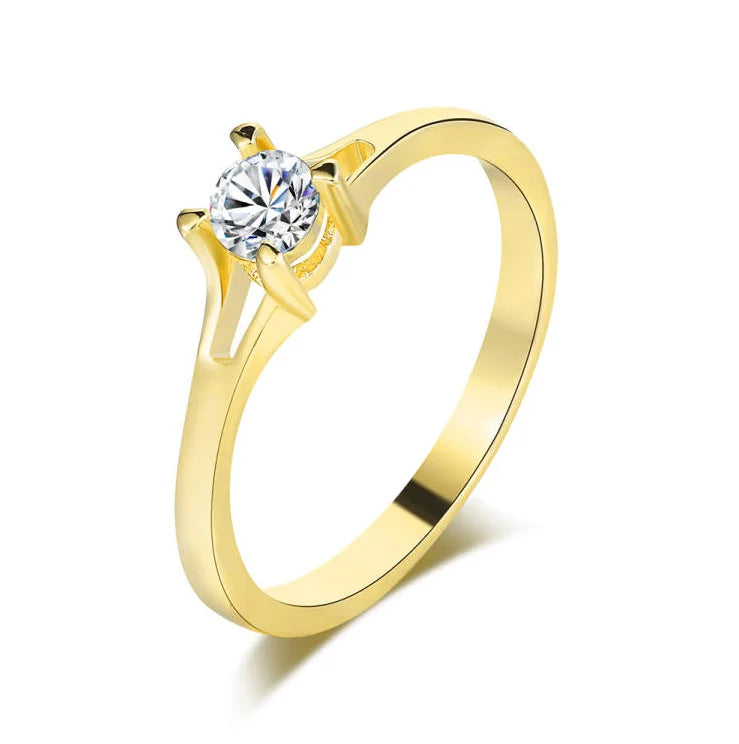 Forever Six Claws Zirconia Ring