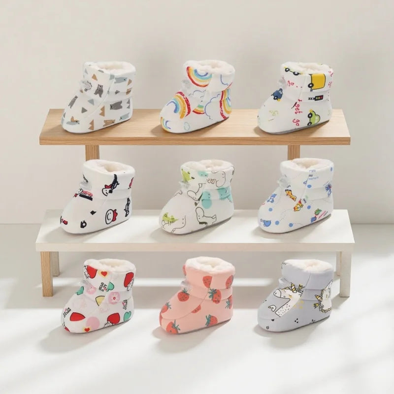 Baby Winter Snow Boots (0–18M) – Soft Warm Cartoon Printed Shoes