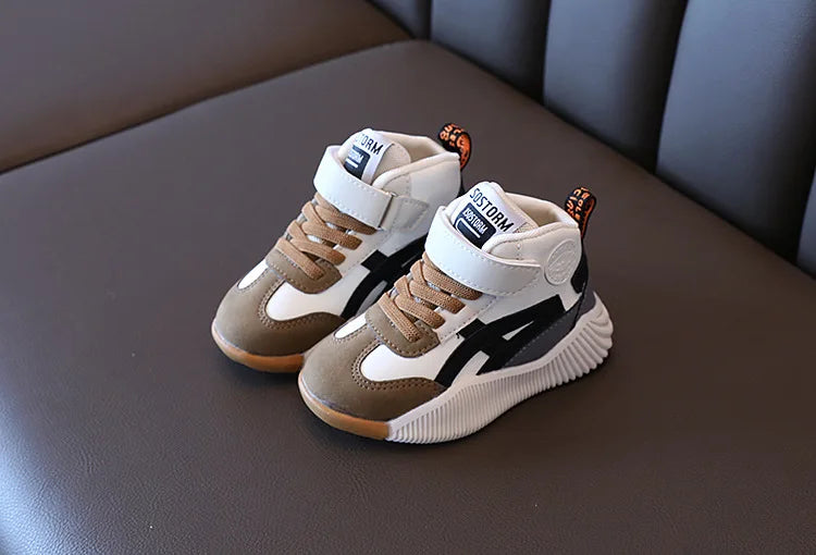 Kids’ Sneakers – Breathable, Soft, Non-Slip Sports Shoes