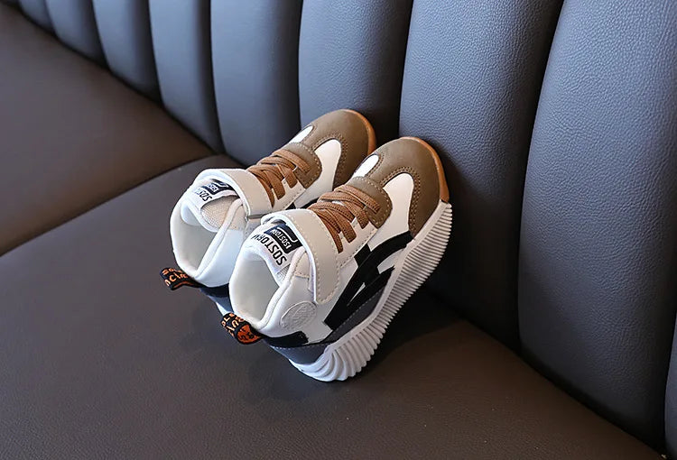 Kids’ Sneakers – Breathable, Soft, Non-Slip Sports Shoes