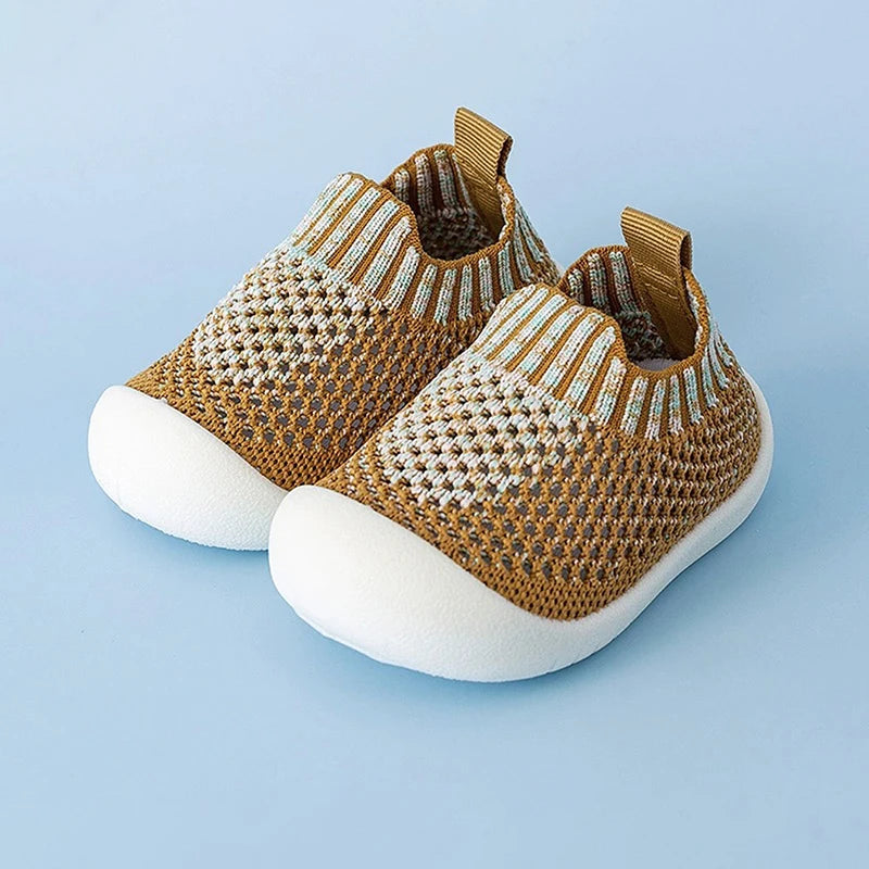 Unisex Baby Walking Shoes – Breathable Anti-Slip Summer/Autumn Sandals
