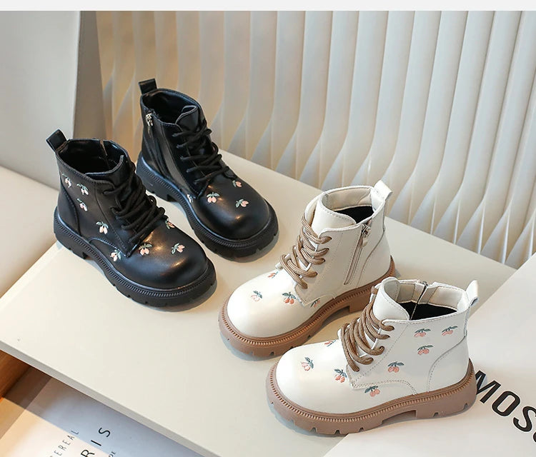 Girls’ Ankle Boots – Leather, Fashionable & Versatile