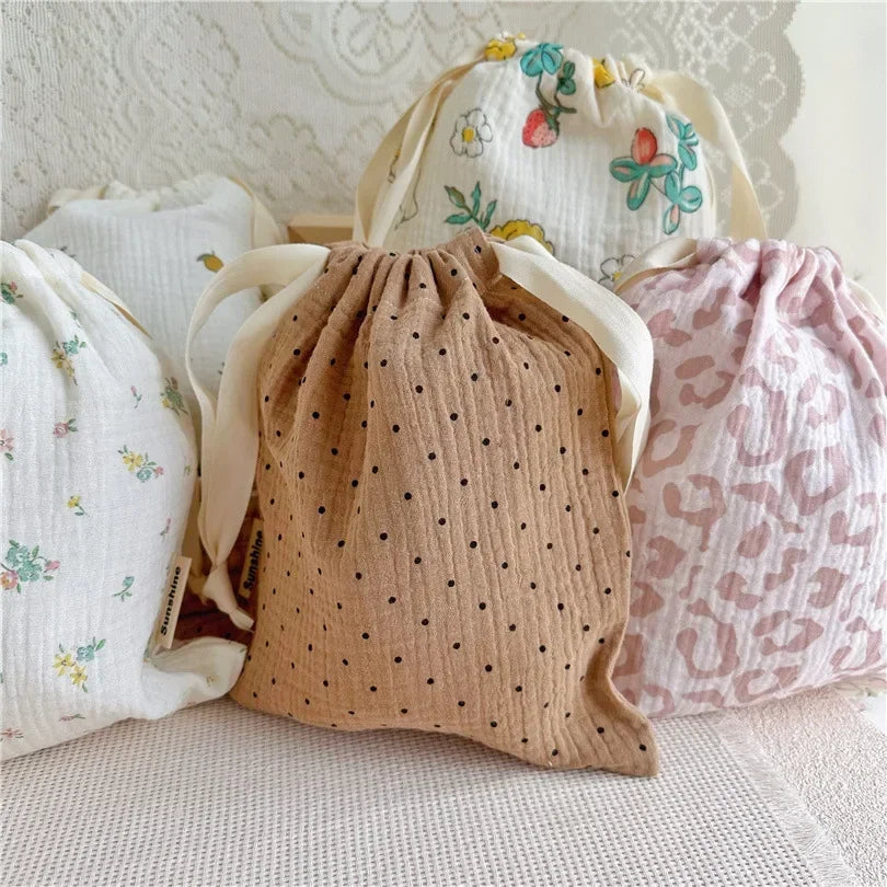 Natural Cotton Mommy Bag – Outdoor Baby Diaper Carrier, Cute Printed Drawstring Pouch 27x25cm