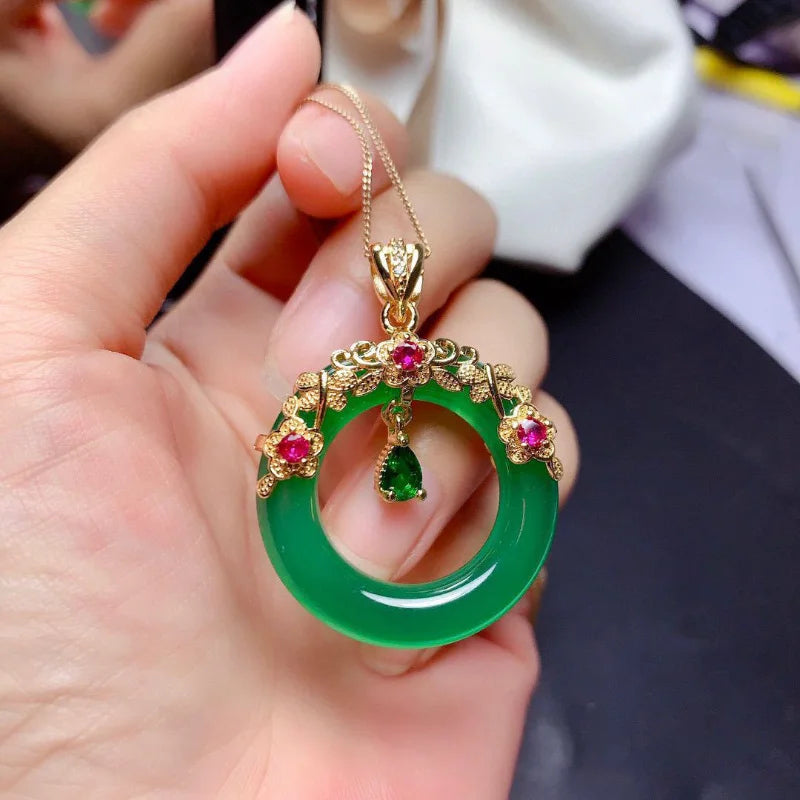 Classic luxury natural Hetian jasper pendant