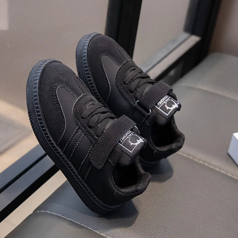 Kids’ Lightweight Skate Sneakers – Breathable, Non-Slip Shoes