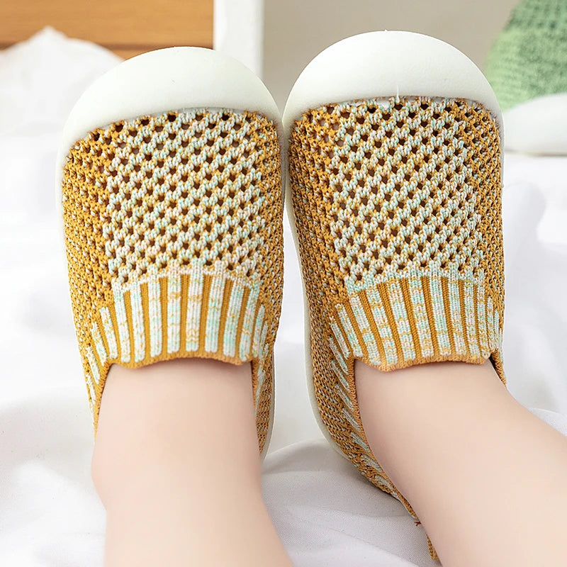 Unisex Baby Walking Shoes – Breathable Anti-Slip Summer/Autumn Sandals