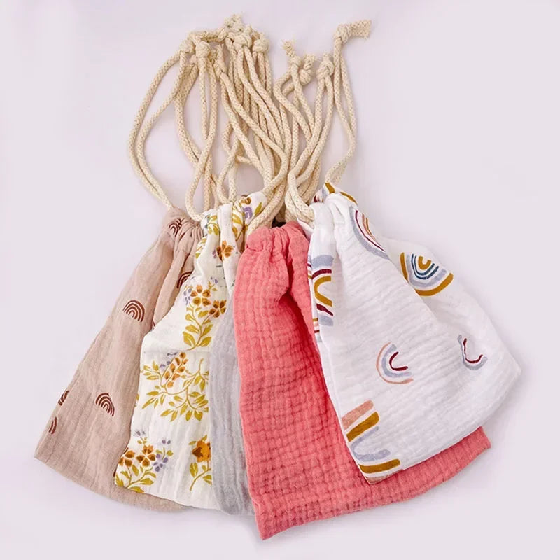 Natural Cotton Mommy Bag – Outdoor Baby Diaper Carrier, Cute Printed Drawstring Pouch 27x25cm