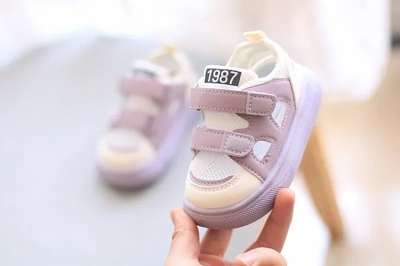 Kids Summer Mesh Sandals – Breathable Hollow-Out Sport Shoes