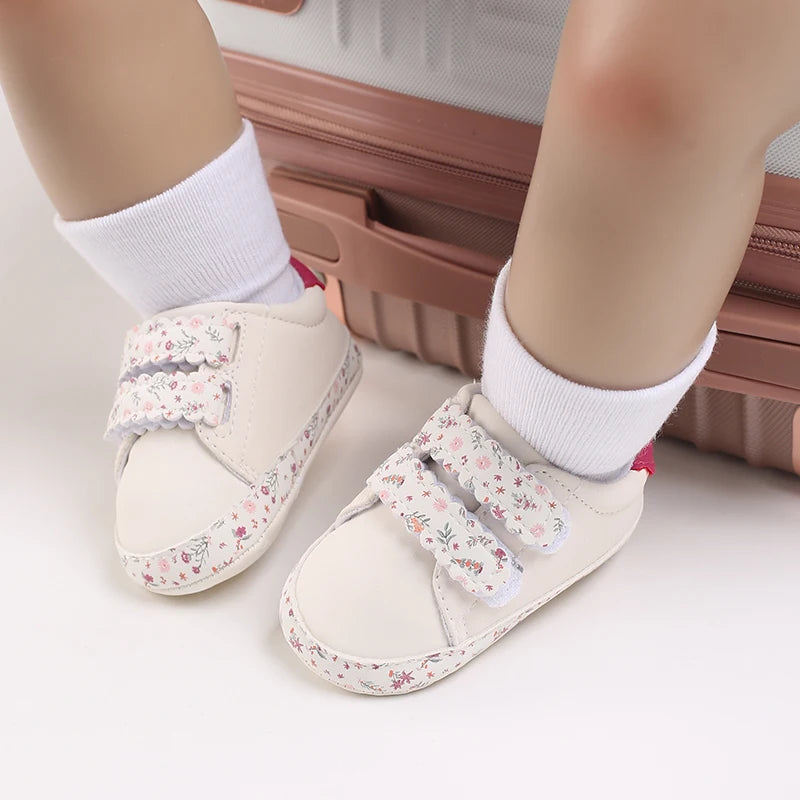 Infant Spring Sneakers – White Soft-Sole Non-Slip Prewalker Shoes