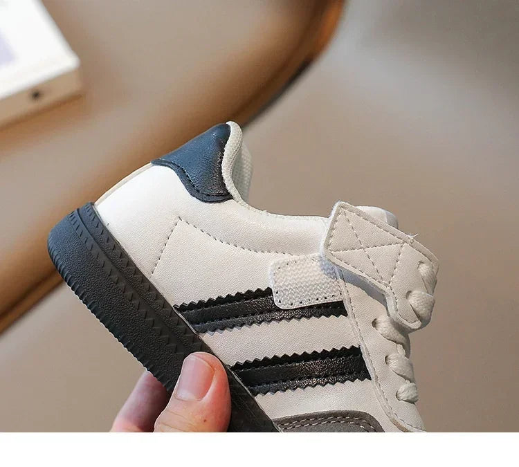 Kids’ Retro Sport Sneakers – Breathable Casual Shoes