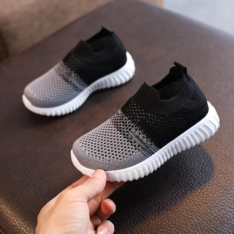 Kids’ Running Sneakers – Breathable, Anti-Slip, Soft-Soled