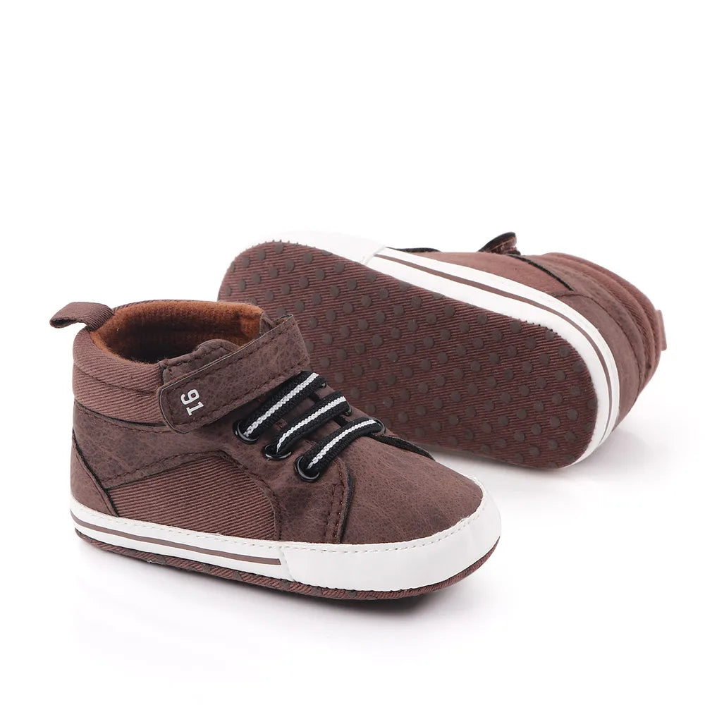 Baby First-Step Sneakers (0–18M) – Soft, Warm, Non-Slip Shoes
