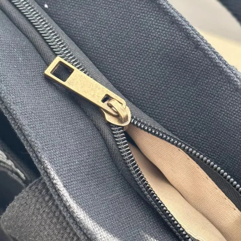 Canvas Ladies Commuter Bag – Horizontal Shoulder Tote for Students