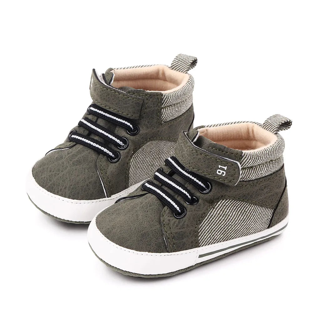 Baby First-Step Sneakers (0–18M) – Soft, Warm, Non-Slip Shoes
