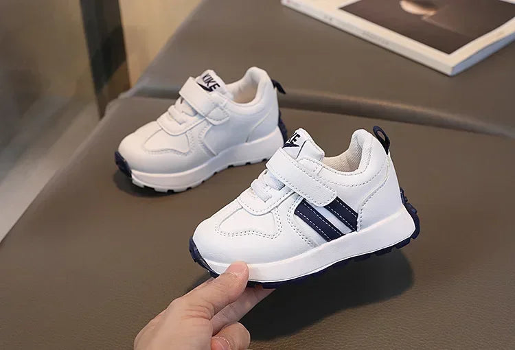 Kids Breathable Sports Sneakers – Lightweight Non-Slip Casual Shoes