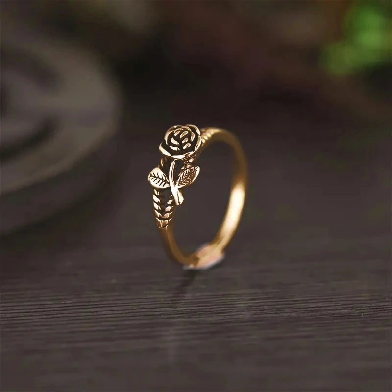 Huitan Vintage Rose Rings Women Exquisite Flower Shaped Metal Rings Daily Wear Aesthetic Accessories Party Ancient Retro Jewelry