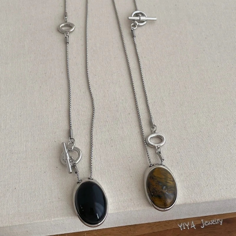 Minar Retro Black Brown Oval Natural