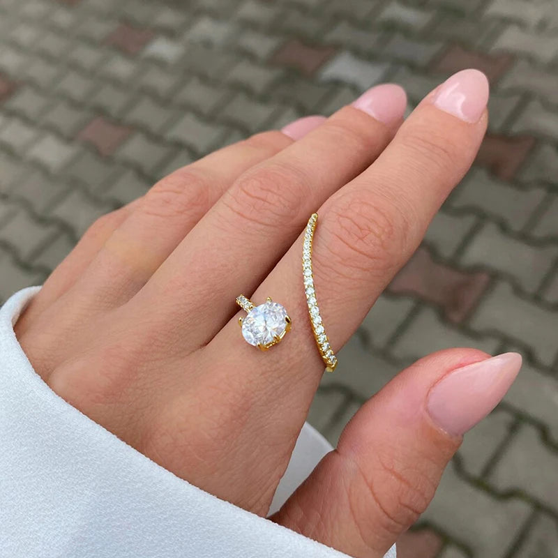 Huitan Fashionable Geometric Zirconia Ring
