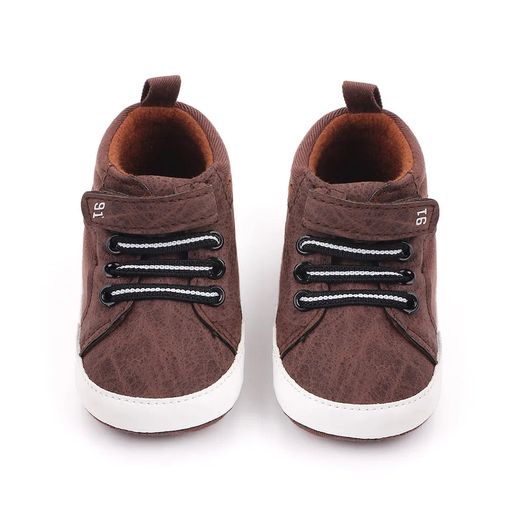 Baby First-Step Sneakers (0–18M) – Soft, Warm, Non-Slip Shoes