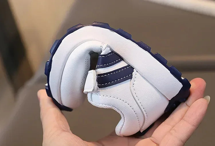 Kids Breathable Sports Sneakers – Lightweight Non-Slip Casual Shoes