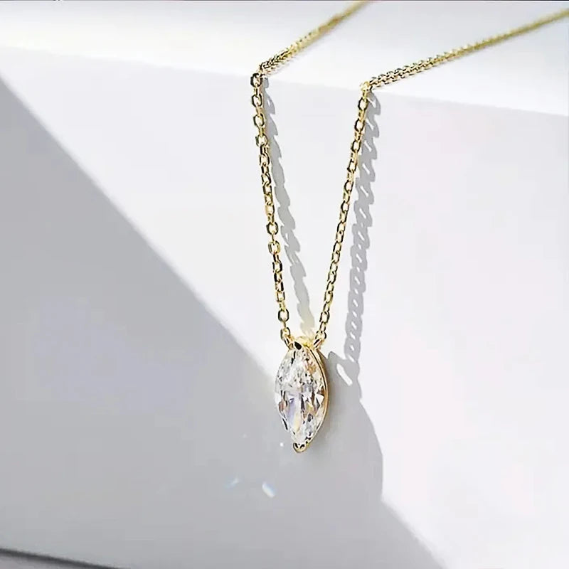 Huitan Crystal Marquise Cubic Zircon Pendant