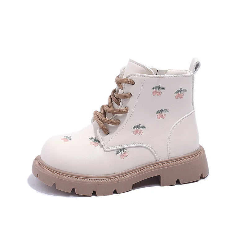 Girls’ Ankle Boots – Leather, Fashionable & Versatile