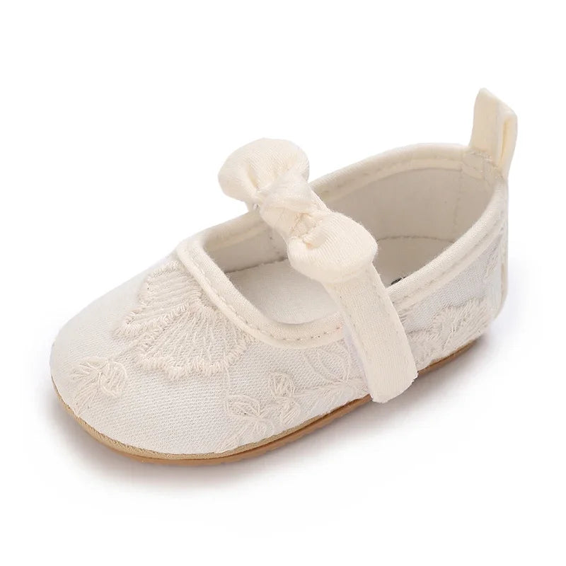 Baby Girl White Lace Moccasins – Non-Slip Princess Bow Shoes