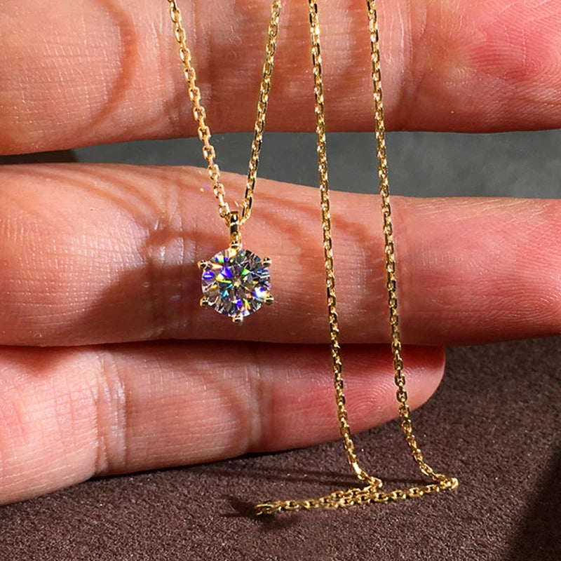 Huitan Luxury 6 Claw Cubic Zirconia