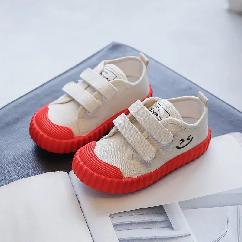 Kids’ Canvas Sneakers – Soft, Non-Slip Casual Shoes (1–9 Years)