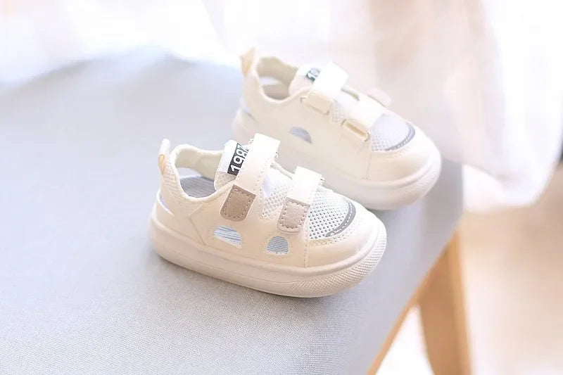 Kids Summer Mesh Sandals – Breathable Hollow-Out Sport Shoes