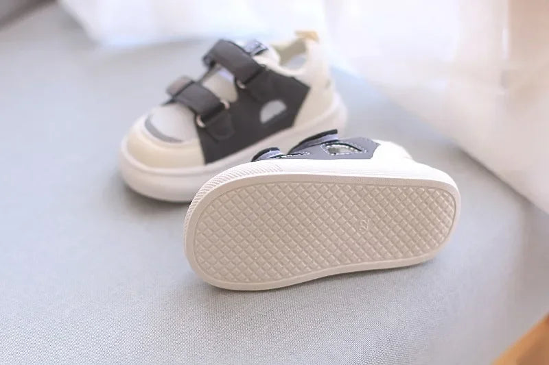 Kids Summer Mesh Sandals – Breathable Hollow-Out Sport Shoes