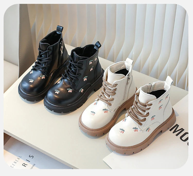 Girls’ Ankle Boots – Leather, Fashionable & Versatile