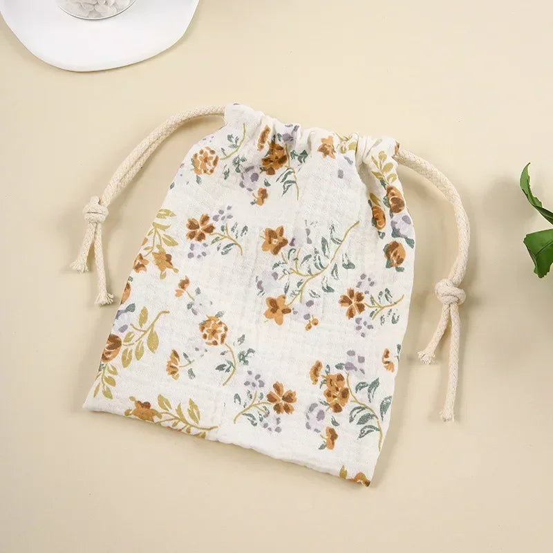 Natural Cotton Mommy Bag – Outdoor Baby Diaper Carrier, Cute Printed Drawstring Pouch 27x25cm