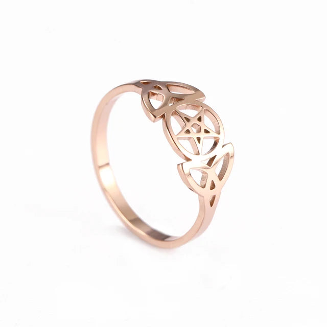 Cazador  Triquetra Irish Celtics Knot Rings for Women Stainless Steel Talisman Amulet Man Ring Jewelry 2026 Couple Gifts
