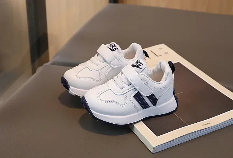 Kids Breathable Sports Sneakers – Lightweight Non-Slip Casual Shoes