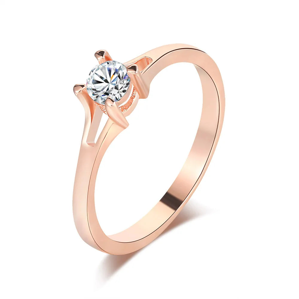 Forever Six Claws Zirconia Ring