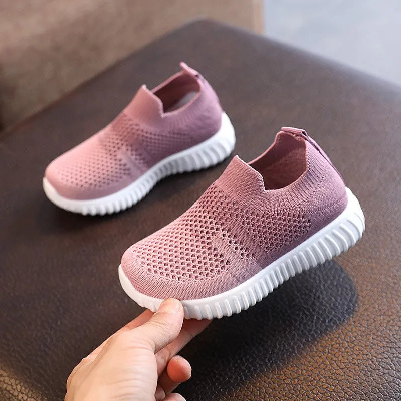 Kids’ Running Sneakers – Breathable, Anti-Slip, Soft-Soled