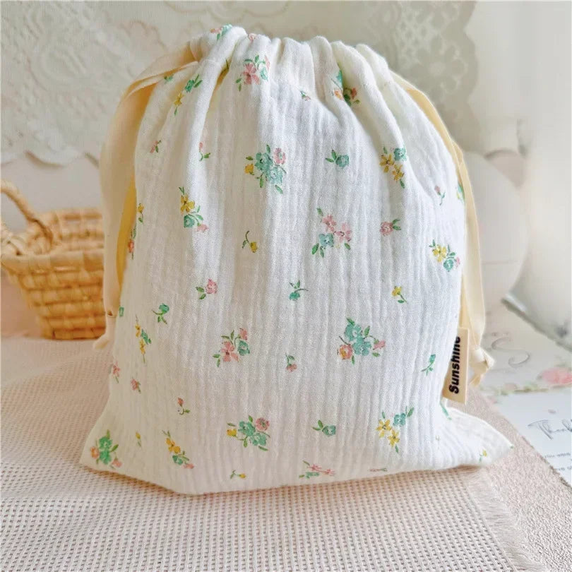 Natural Cotton Mommy Bag – Outdoor Baby Diaper Carrier, Cute Printed Drawstring Pouch 27x25cm