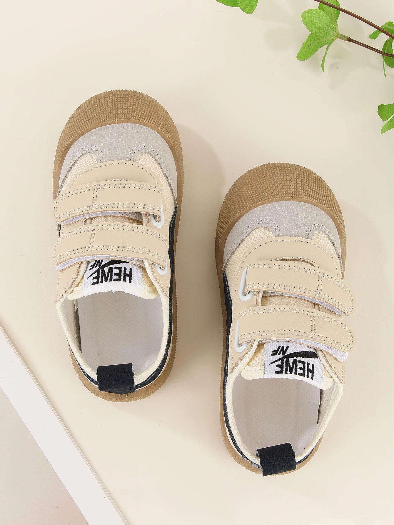 Kids Korean Canvas Shoes – Soft Sole Spring & Autumn Sneakers