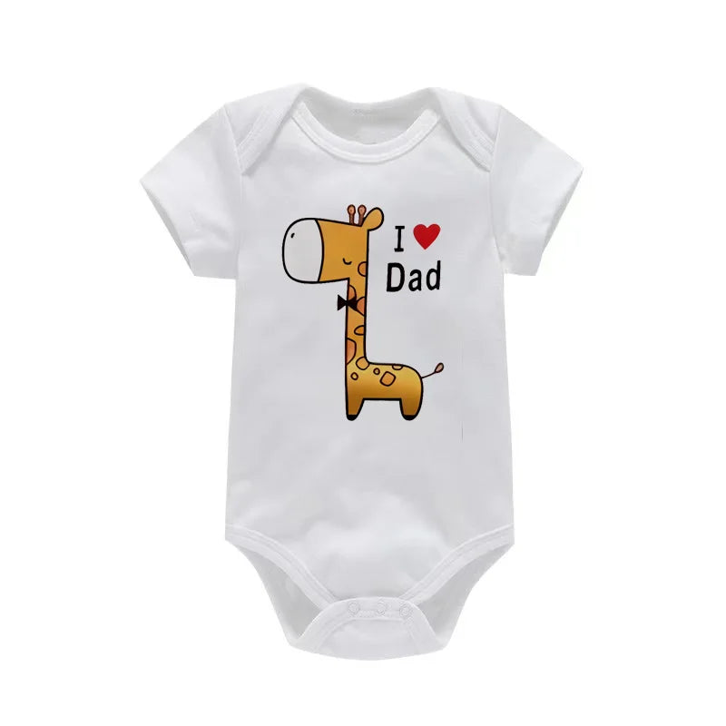 Cute Baby Giraffe Onesie – Papa Mama Print (0–12M)