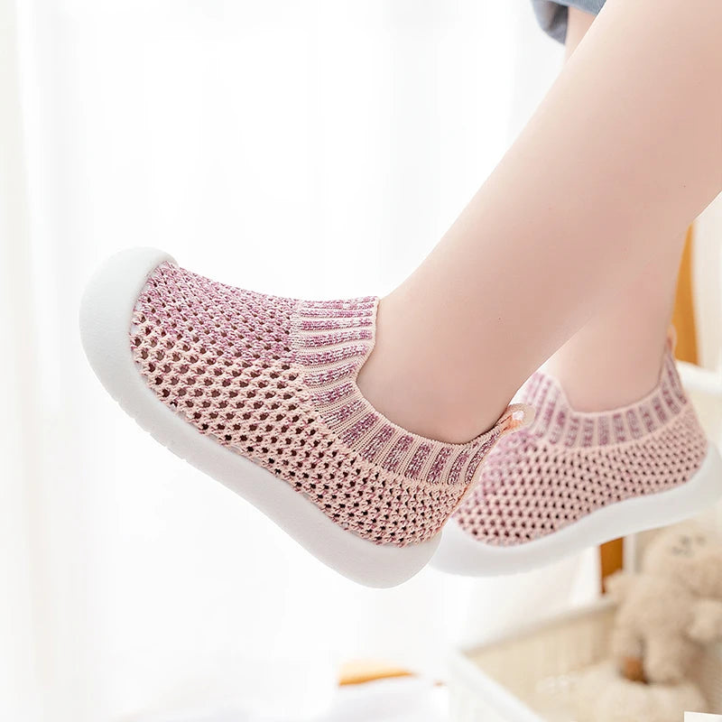 Unisex Baby Walking Shoes – Breathable Anti-Slip Summer/Autumn Sandals