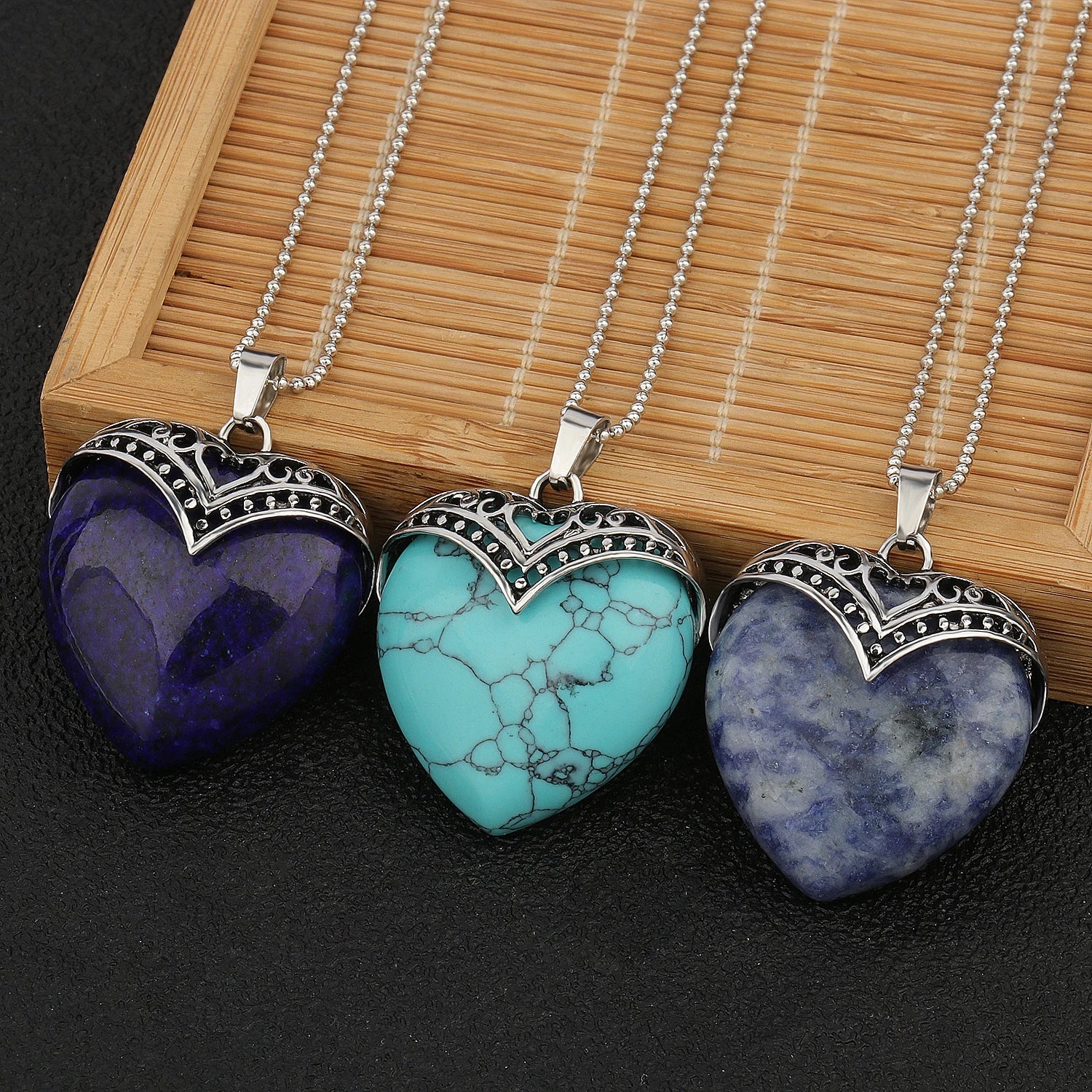 1Pcs Love Heart Charms Stone