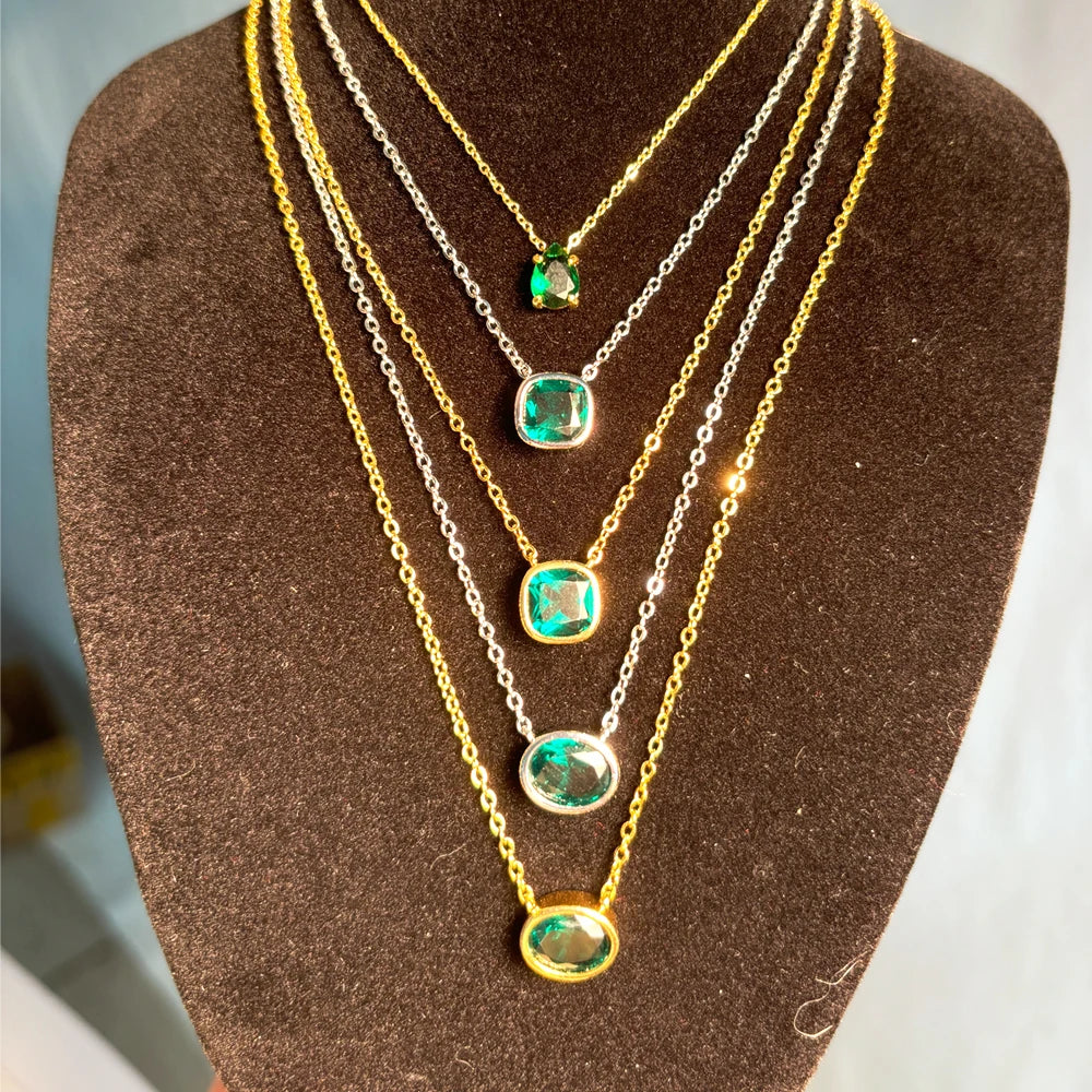 Luxury Retro Emerald Green Oval Square