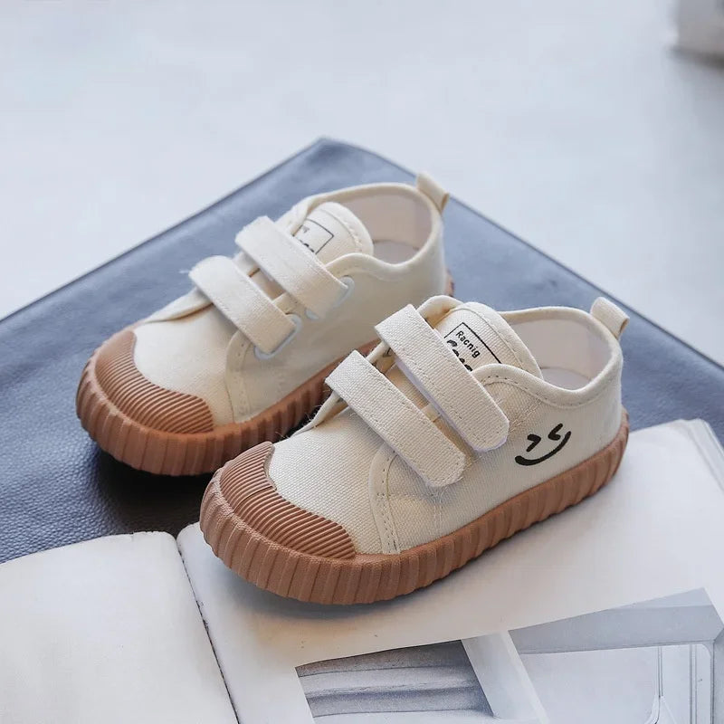 Kids’ Canvas Sneakers – Soft, Non-Slip Casual Shoes (1–9 Years)